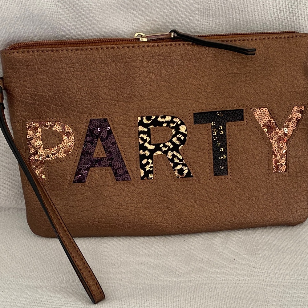 🦩Juicy Couture Brown Party Clutch🦩NWOT
